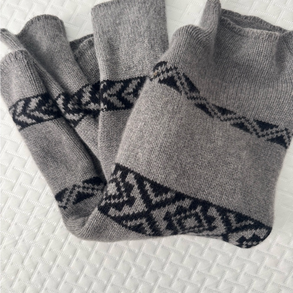 Gray Patterned woman cashmere sweater